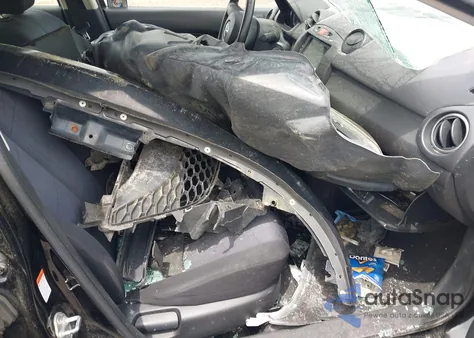 2011 Mazda Mazda2 Sport z USA, uszkodzony, nr VIN JM1DE1HZ9B0101794